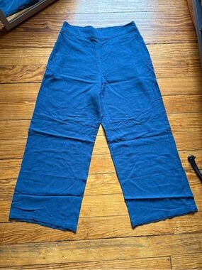 Women's Wide-Leg Pants in Navy Blue